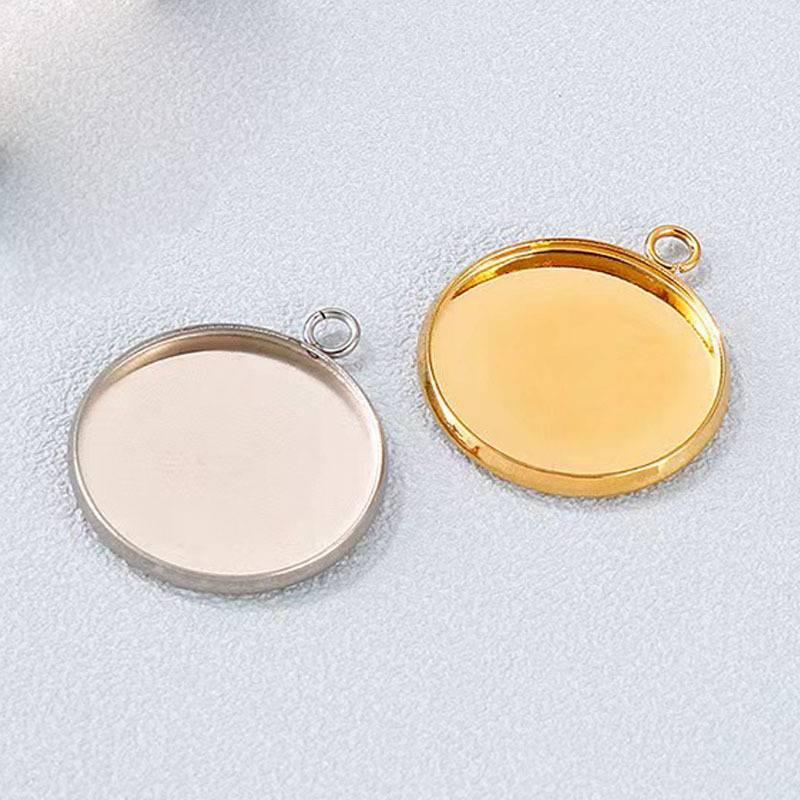 Factory wholesale stainless steel disc pendant sticky time gem tray necklace pendant base DIY jewelry pendant