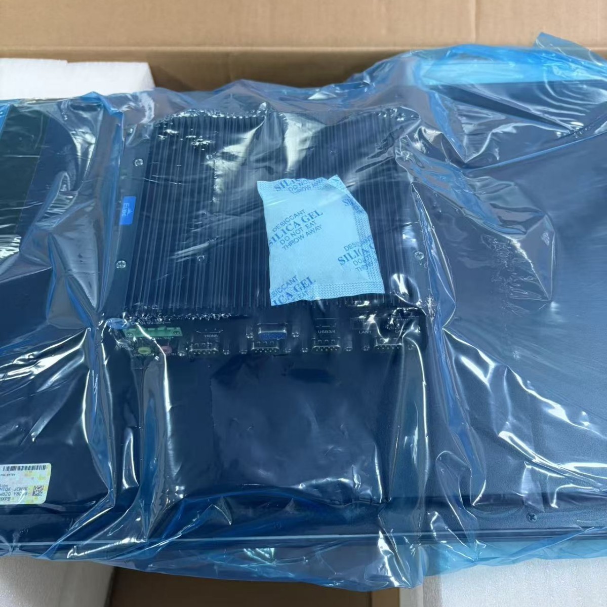 Advantech Dhk21 Industrial All-In-One Tablet Computer with Touch Function, 21.5inch Industrial Tablet Computer