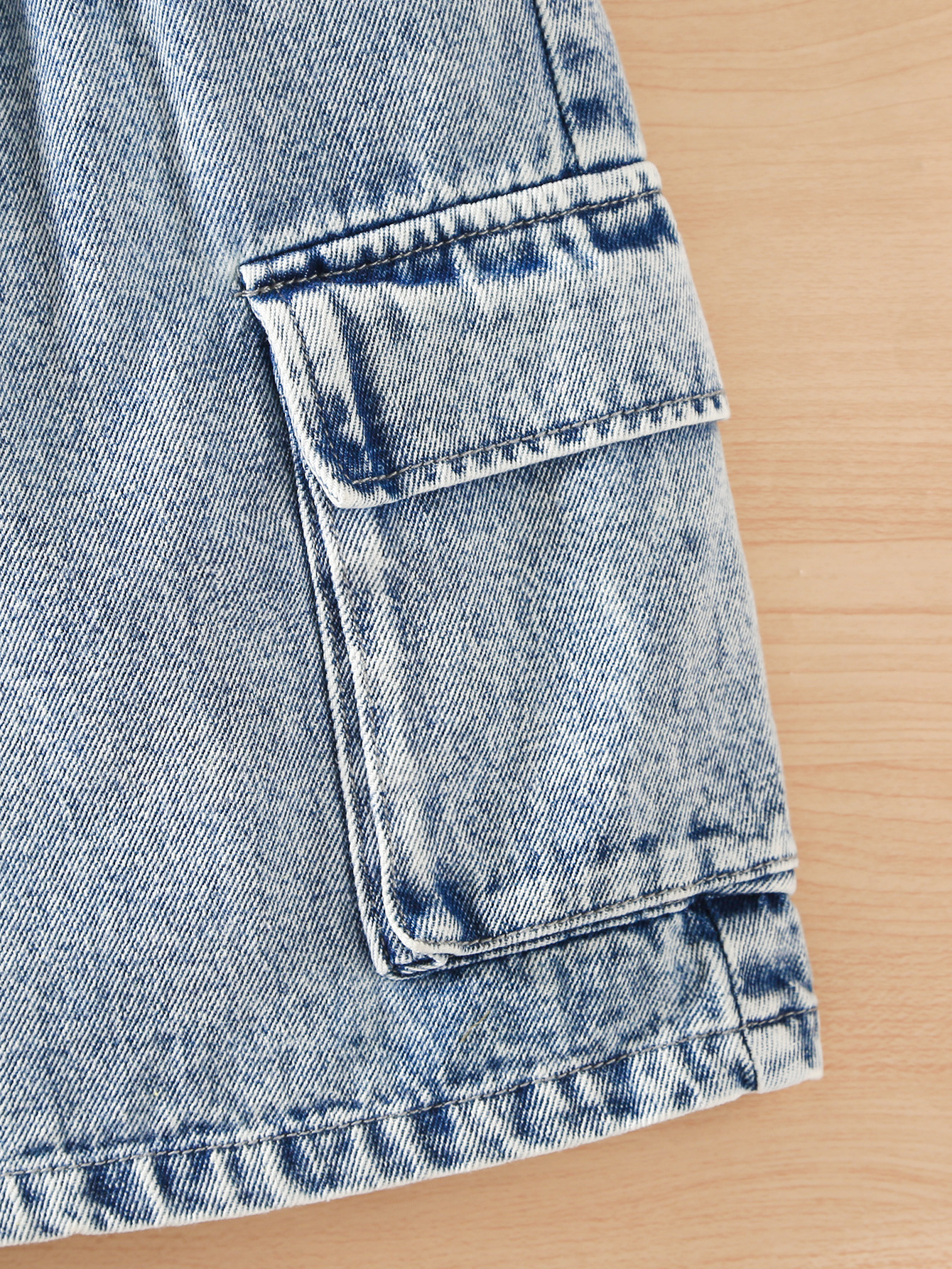 Girls' Casual Fashion Personality Outfit with Side Cargo Pockets, Washed Denim Skirt, Summer Style
