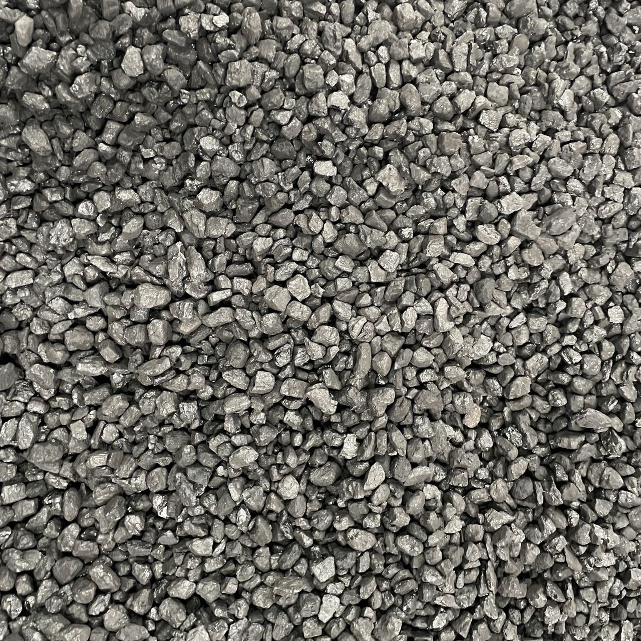 Шэньму Внутренняя Монголия Угольная шахта Прямые продажи Высококачественный Высококалорийный Низкосернистый Низкозольный 13-й сорт угля 70 тонн Угольный мешок Малый мешок Оптовая продажа