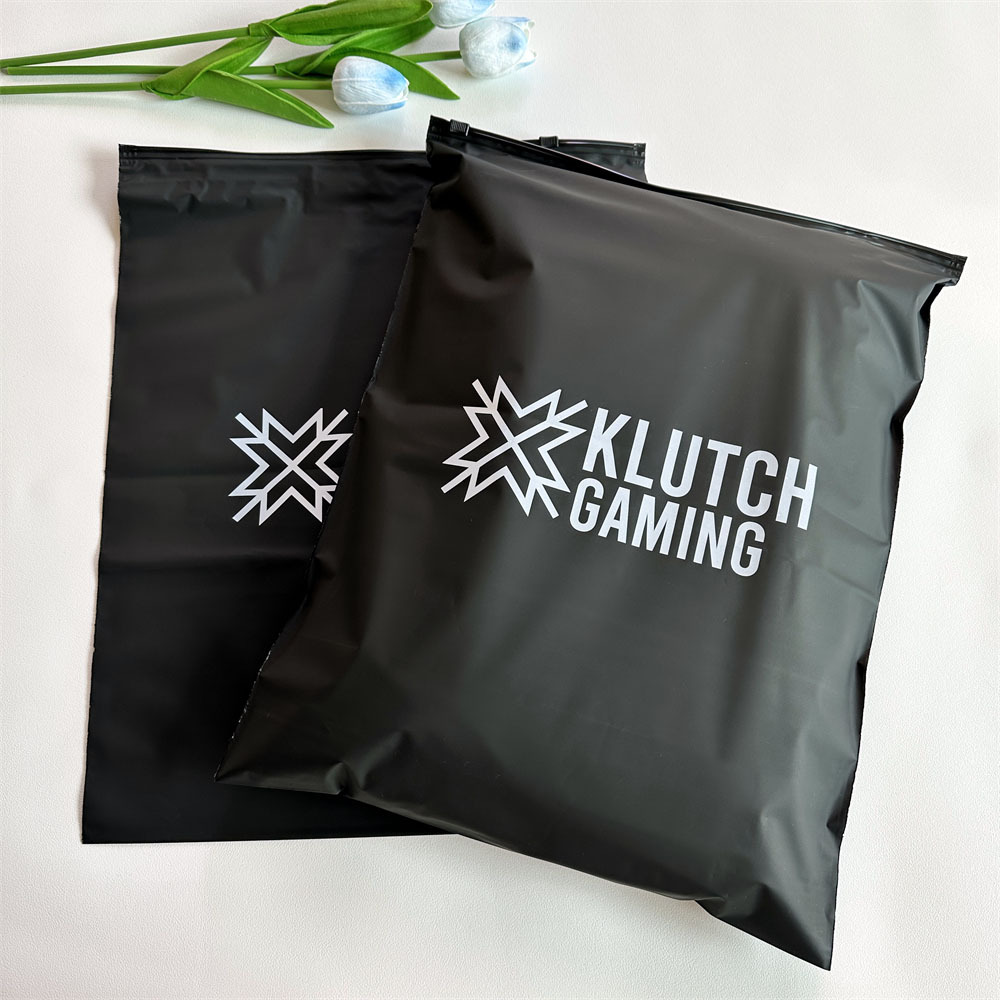 Frosted Zipper Bag Custom Printed Logo Cpe Thickeneded Black Frosted Zipper Bag Matte Zipper Bag
