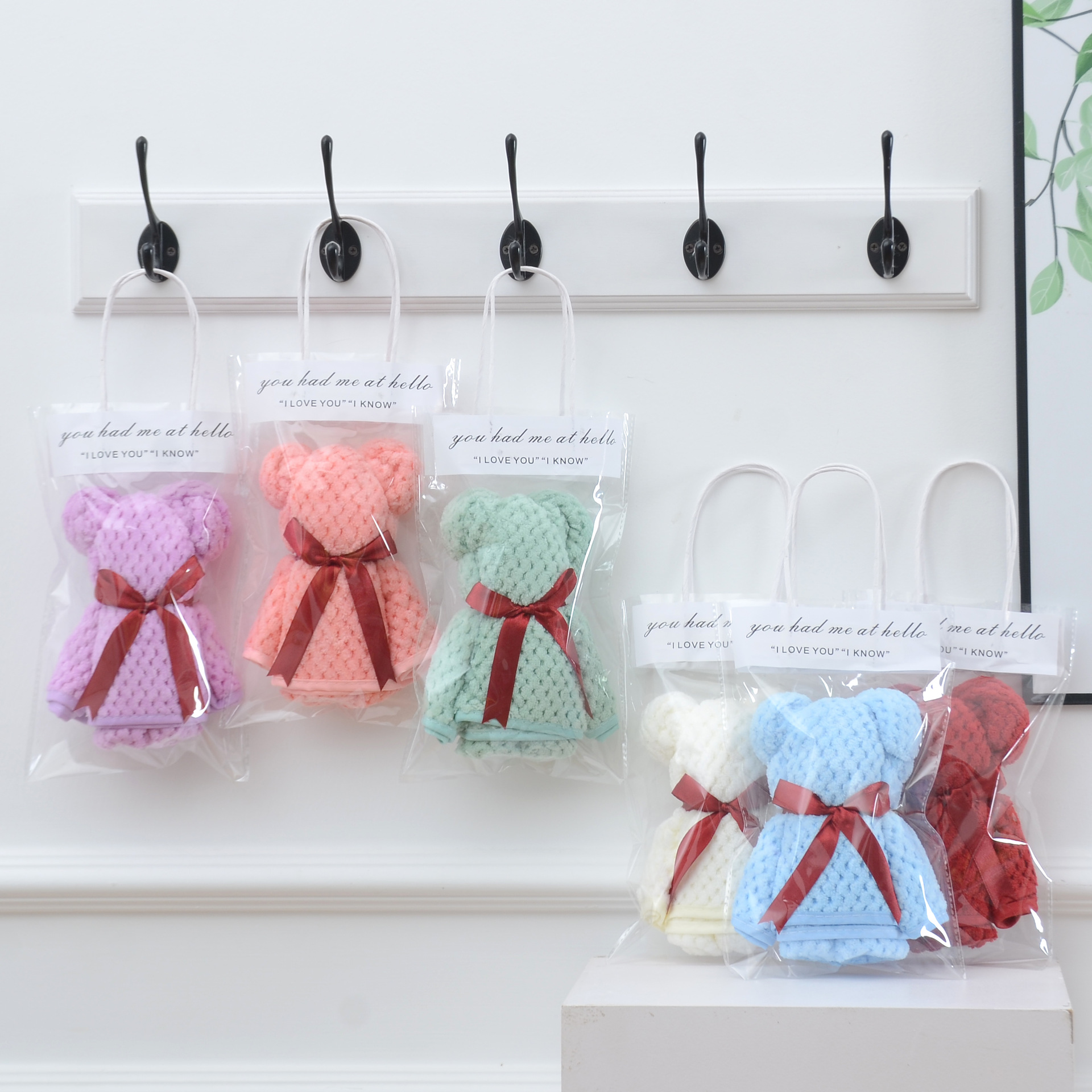 Pineapple Bear Towel Hand Gift Opening Festival Return Gift Wedding Shop Creative Gift Towel Wholesale