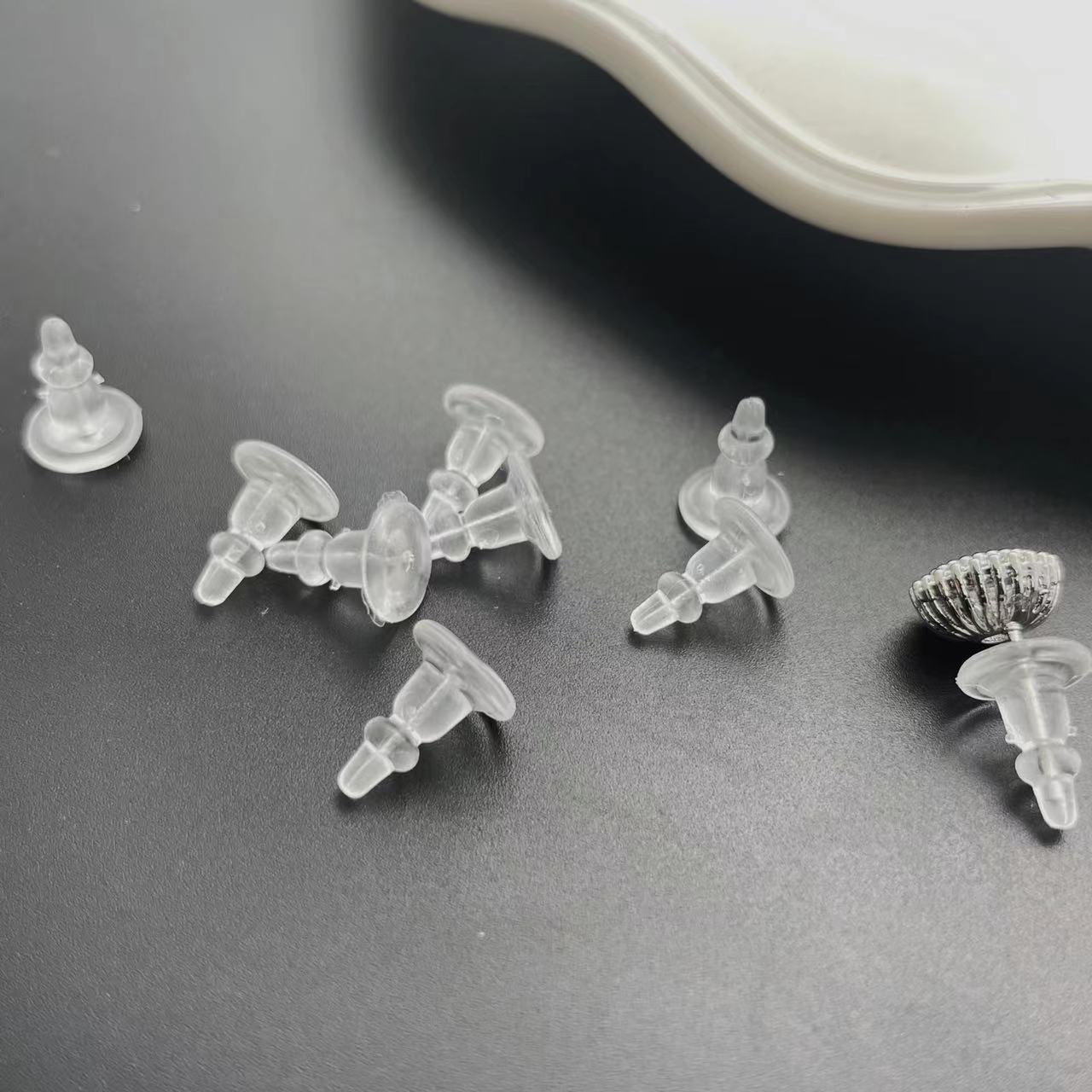 Long Silicone Ear Plugs with Tail, All-Inclusive Ear Studs, Rubber Holders, Ear Protection, Pain-Proof Jewelry Accessories, Plastic Rubber Plugs