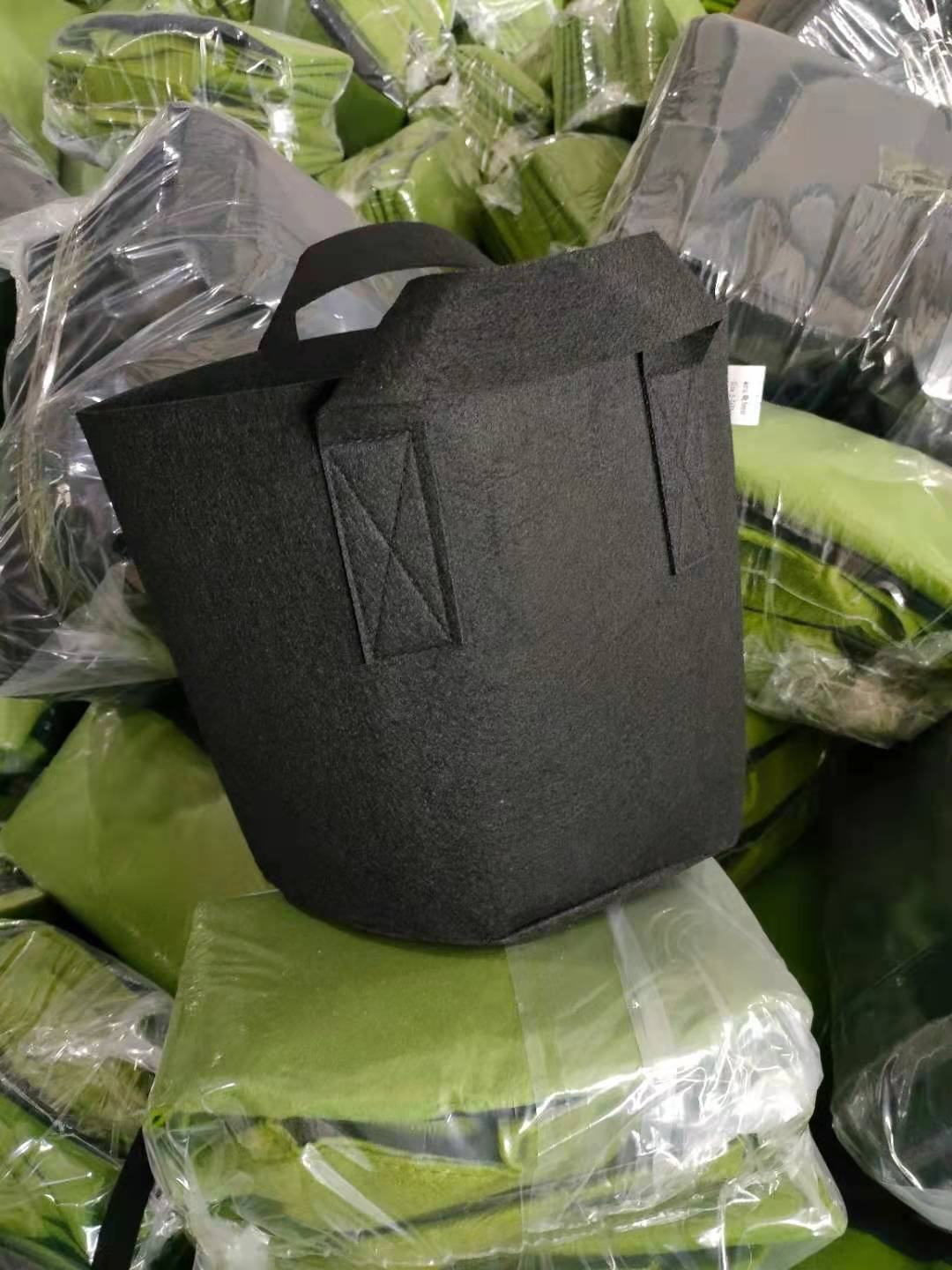 Cross-Border Thickeneded Felt Cloth Planting Bag Black Round Beautiful Planting Bag Grow Bag Felt Plant Planting Bag Wholesale