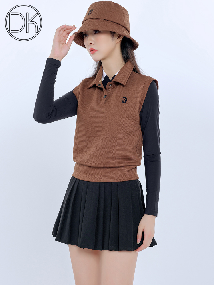 Brown Golf Women's New Sleeveless Vest Autumn and Winter Slim Vest Warm Top Coat Pleated Skirt