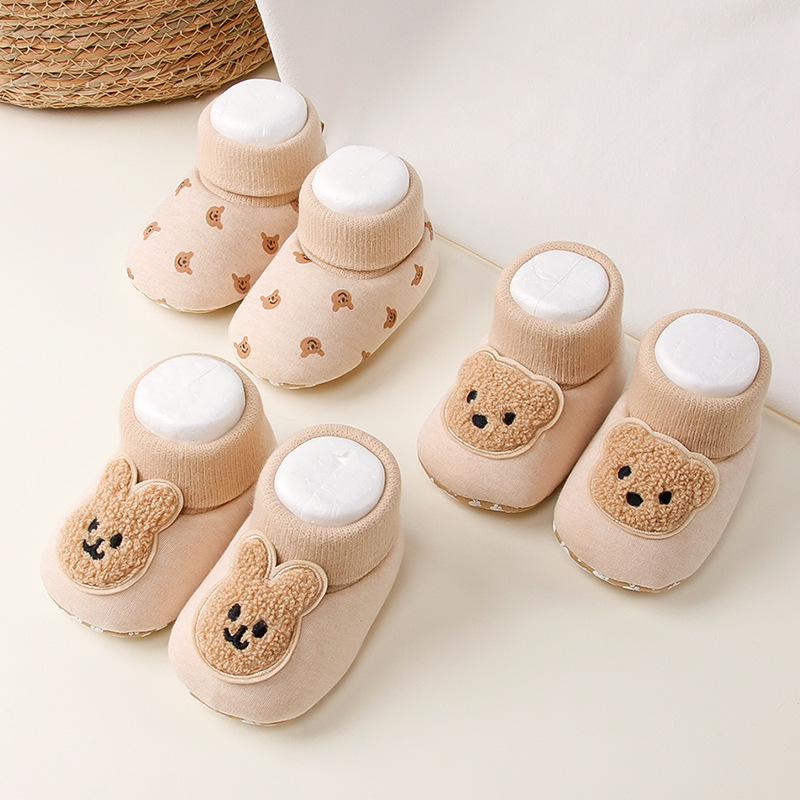 Весенние, осенние и зимние детские туфли и носки, мультяшные медвежата, теплые, универсальные, предшествующие туфли, мягкое дно, без туфель, 0-1 год