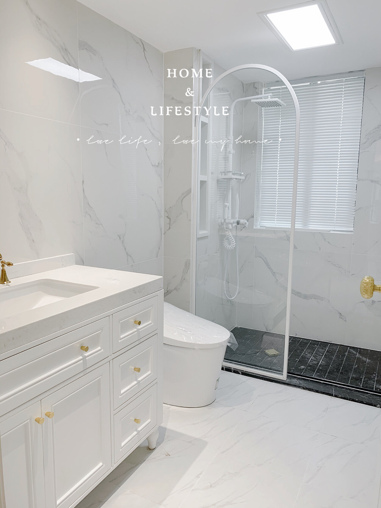 Shower Room Overall Glass Partition Bathroom Dry and Wet Separation Tempered Glass Partition Screen Bath Screen Arched Waterproof