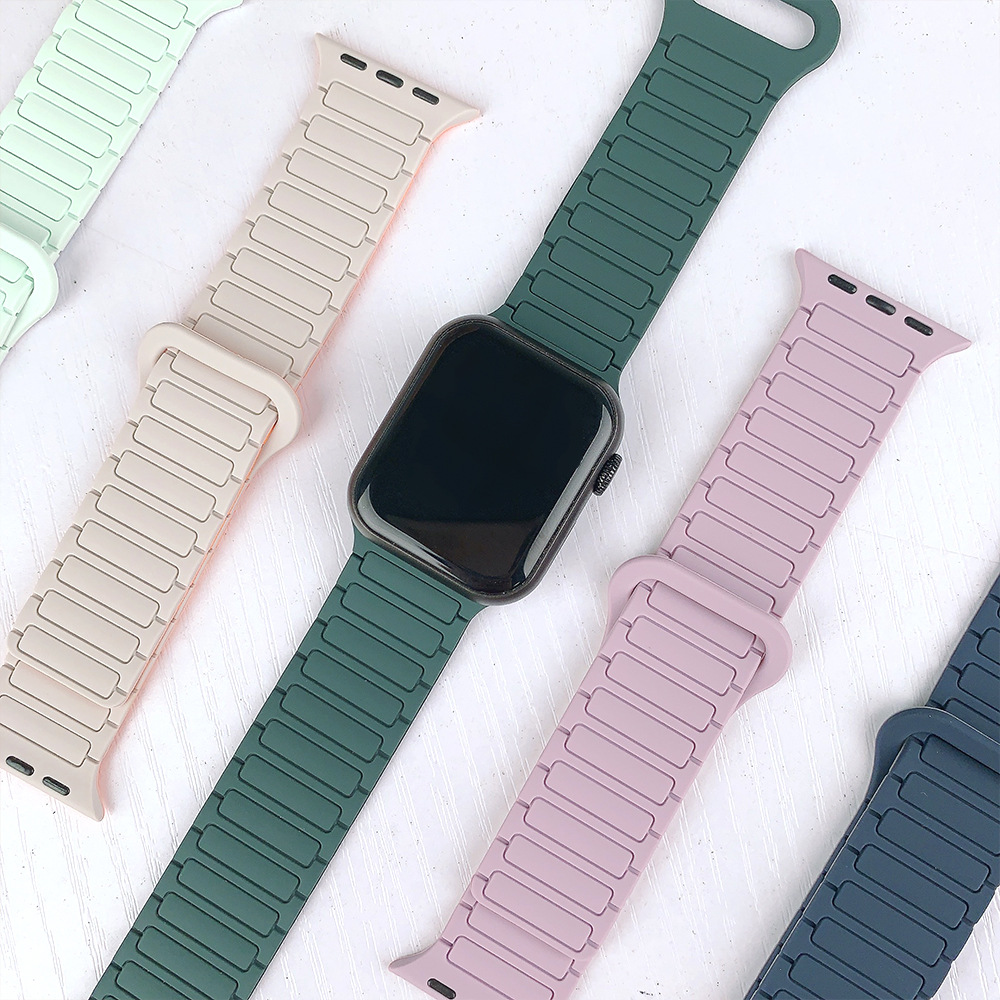 Suitable for Apple Watch Bands Apple Watch 1-11 Generation/Ultra3/Se3 Second Generation Three-Bead Silicone Magnetic Watch Band