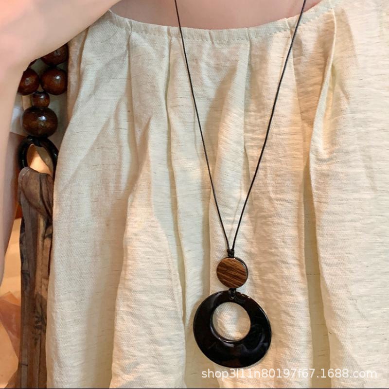 Новое китайское стильное полое деревянное круглое ожерелье, женские этнические аксессуары, нишевый дизайн, свитер цепочка, ретро хальтер