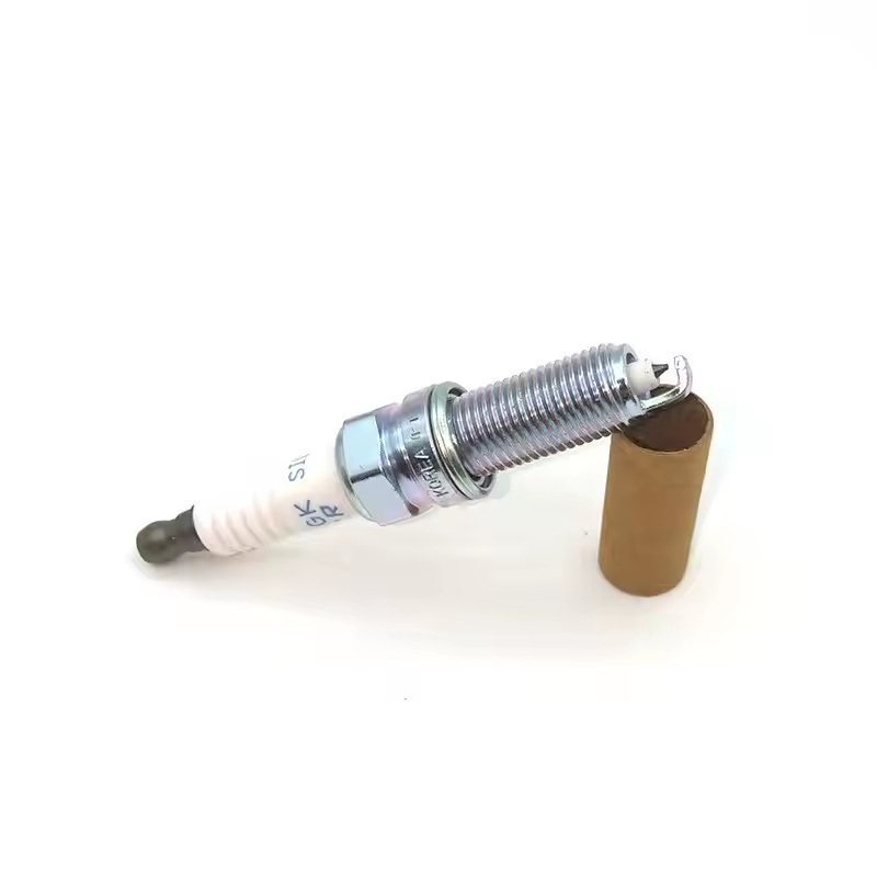 41-962 Iridium Spark Plug Suitable for Buick Chevrolet Car Spark Plug Auto Parts