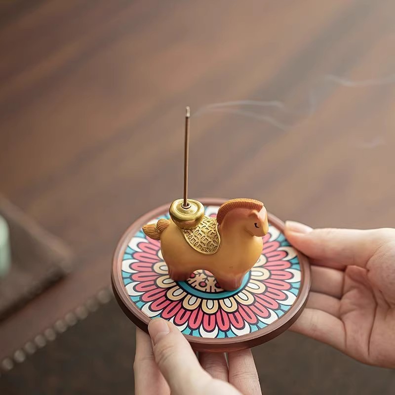 Popular Year of the Horse Fragrance Holder Tea Pet Home Chinese Style Gift Fragrance Holder Tea Table Desktop Aromatherapy