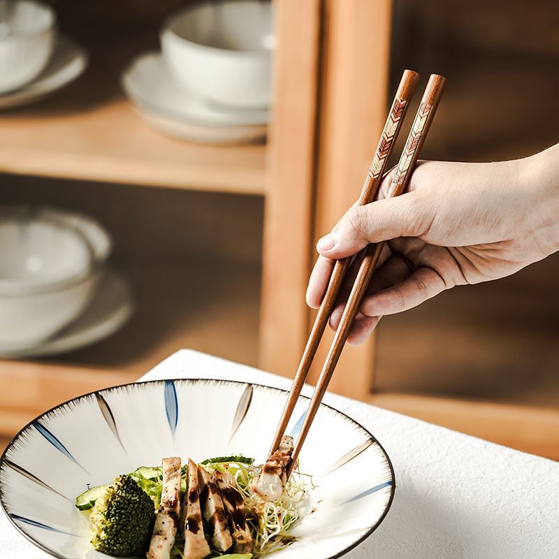 Solid Wood Chopsticks for Home Use, One Person, One Chopstick, Healthy and Mold-Free, High-End Gift Box Set, Fine Head, Non-Slip, Natural and Odorless