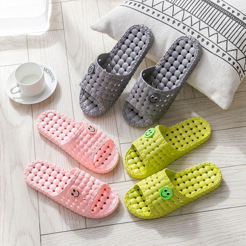 Bathroom slippers men's and women's summer bathroom home indoor non-slip hollow leaking bath plastic household slippers