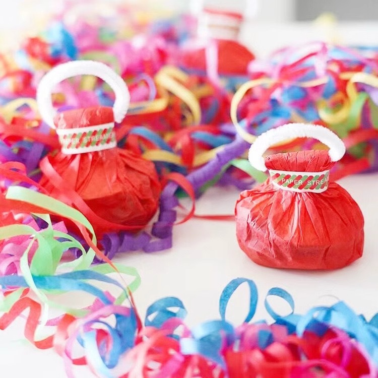 Hand-throwing ribbon magic spider silk pull ring grenade stage performance props wedding party holiday atmosphere supplies