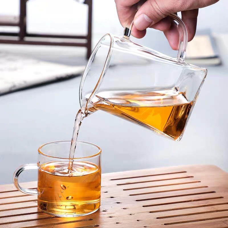 Factory wholesale glass fair cup tea strainer suit thick heat-resistant filter male cup tea dispenser kung fu tea set accessories
