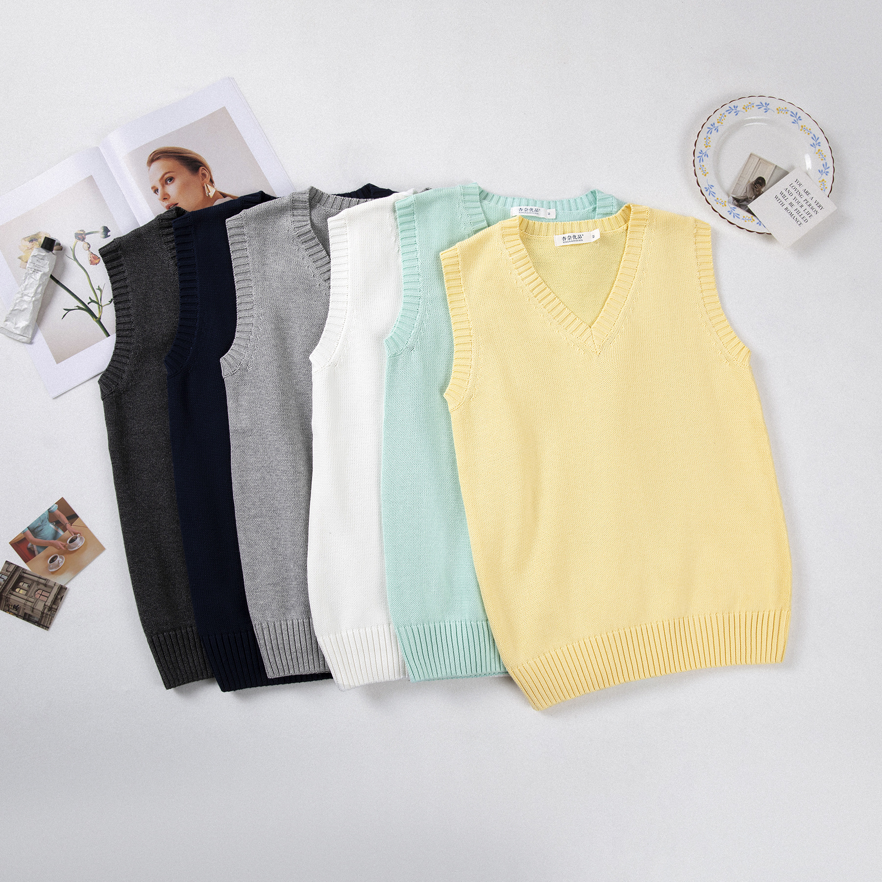 Маленький жилет для колледжа, популярный базовый однотонный жилет, универсальный жилет, тонкий многослойный вязаный пуловер