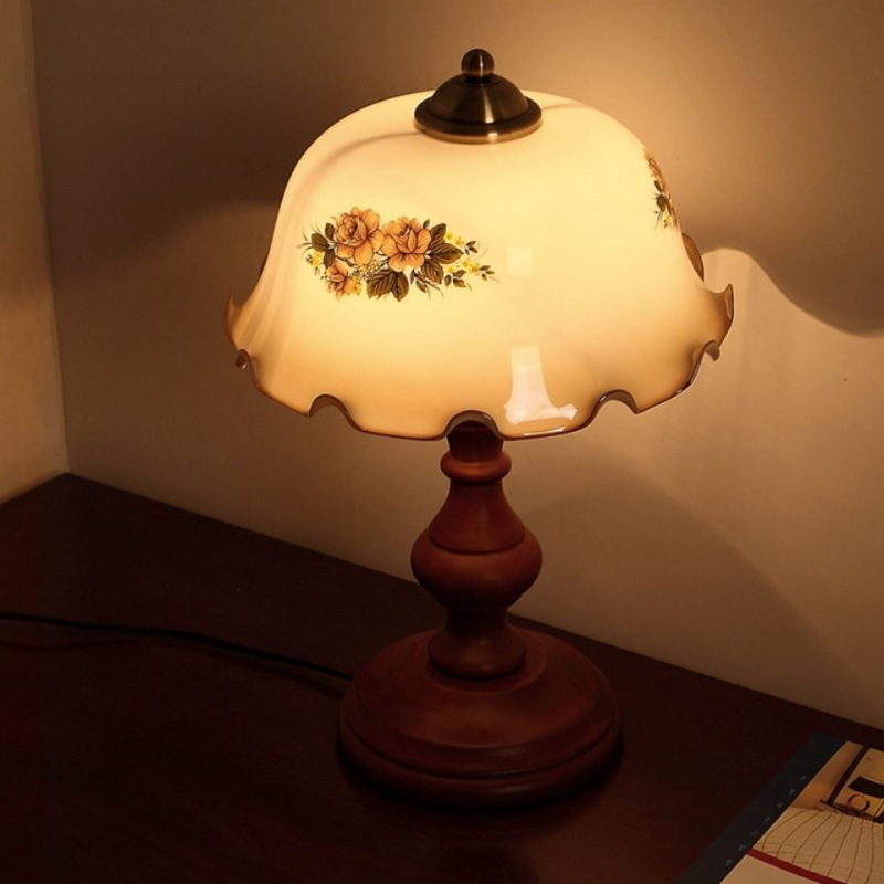 Американская настольная лампа, ретро лампа для спальни, в европейском стиле, креативная классическая лампа из старого Шанхая из массива дерева с регулировкой яркости