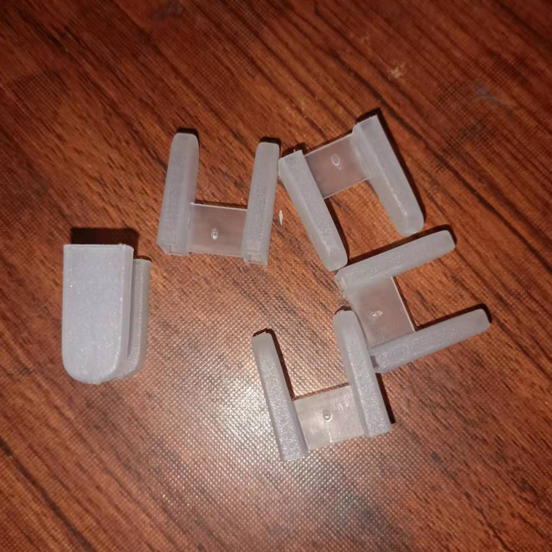 Two-pin plug protective sleeve US gauge two-plug plastic plug protective sleeve white flat plug dust cover accessories wholesale