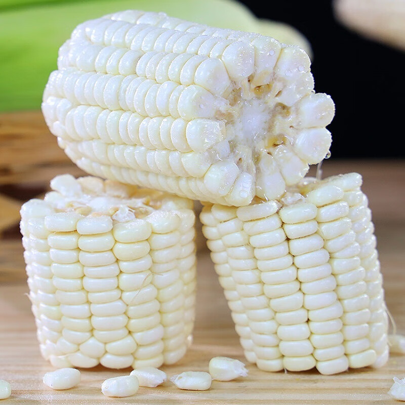 Guangxi Fresh White Waxy Corn Daifa 3/5 Jin Fresh Baogu Tender Corn on the Corb in Season Vegetable Sticky Corn
