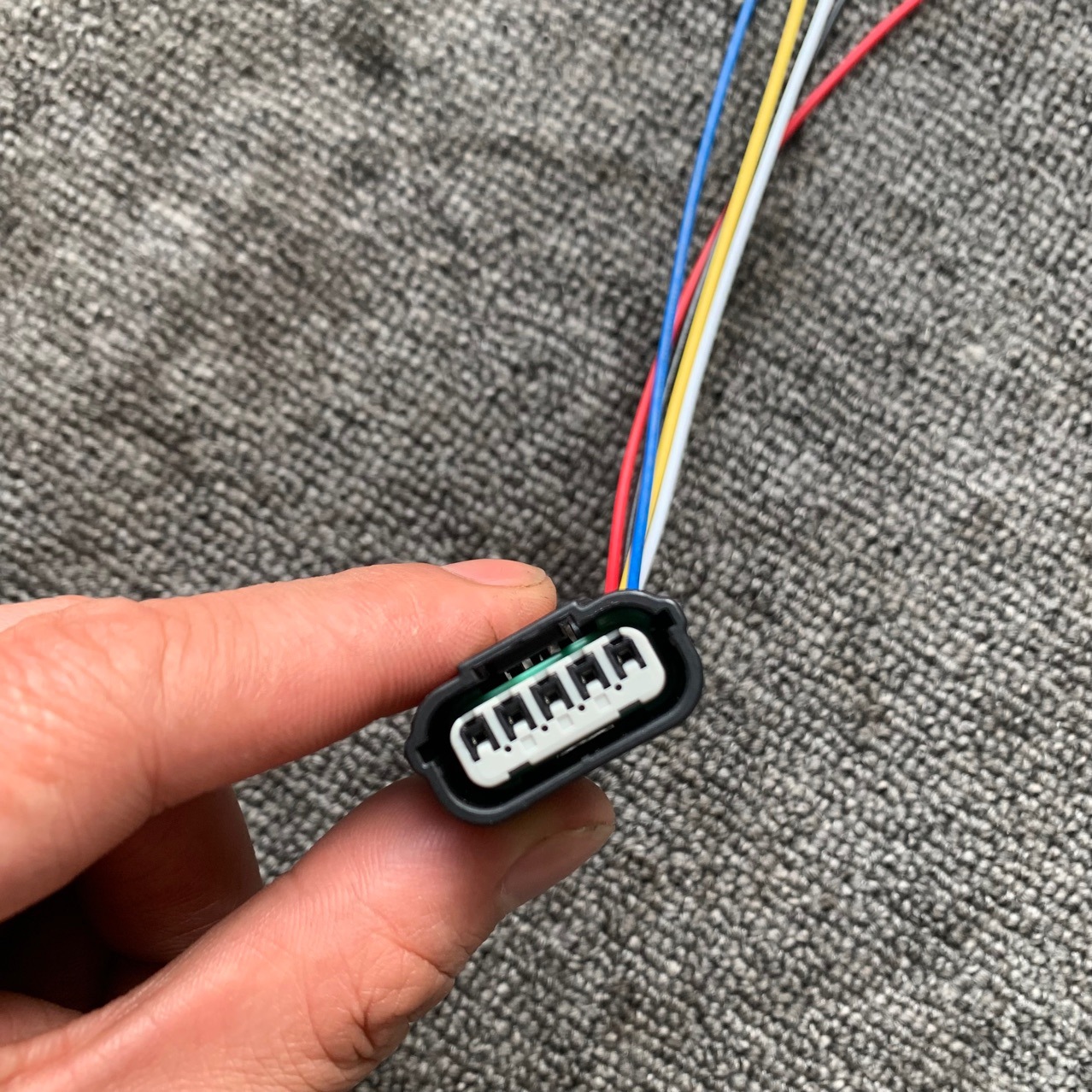 Applicable to Honda Civic Accord K6T52372 T turbocharger solenoid valve electronic actuator plug