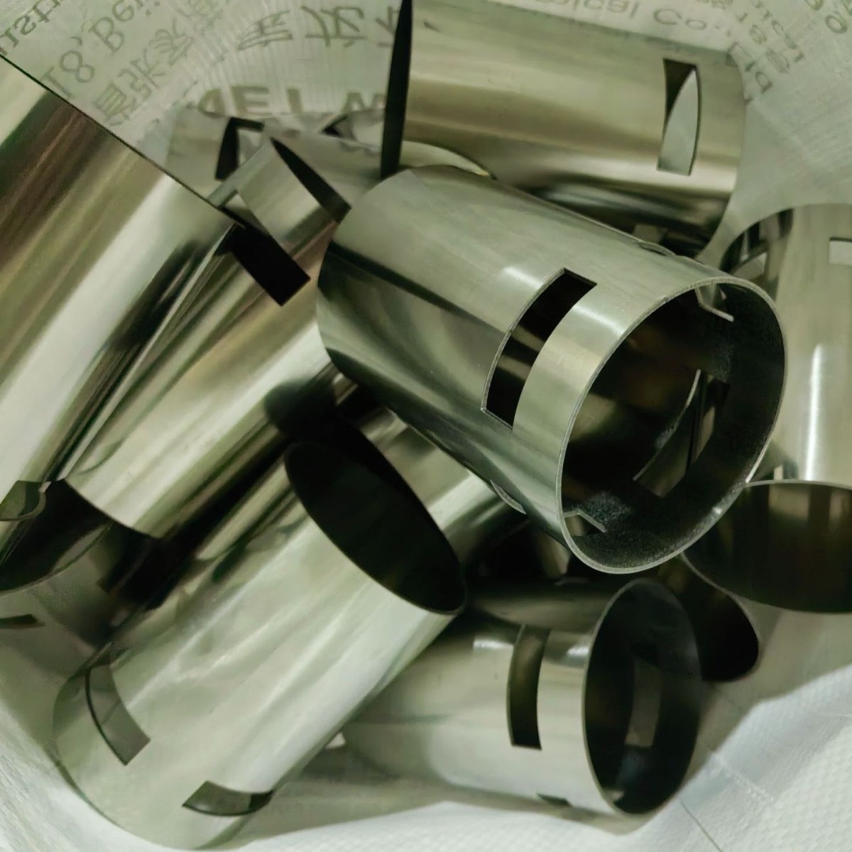 Non-Standard Customized Stainless Steel Pipe Elbow 90 Degree Sanitary Grade Internal and External Polished Elbow Precision Stainless Steel Capillary Tube