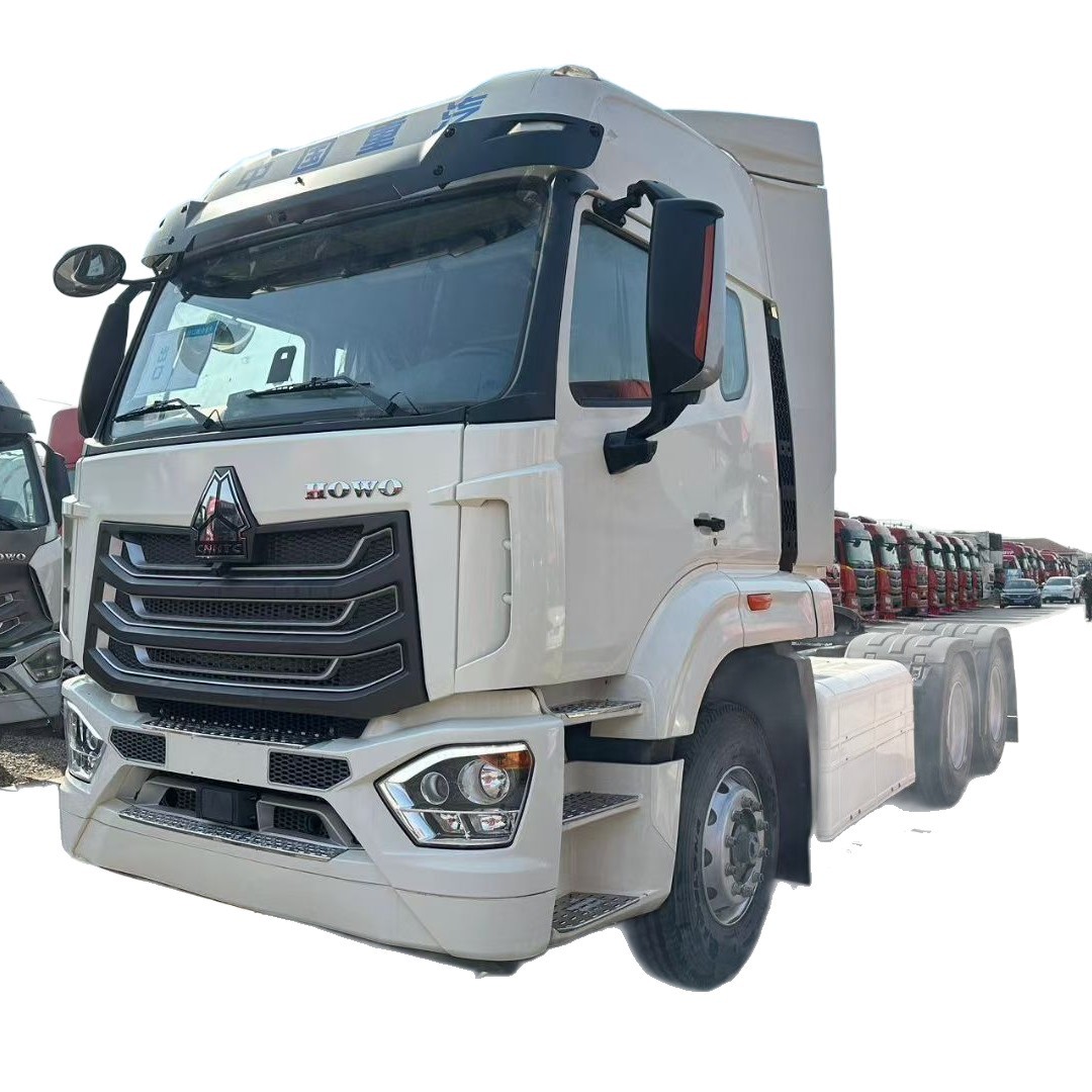 Export Howo 6*4 Tractor Truck, Sinotruk Engine Semi-Trailer Tractor Head, 380 Horsepower Cargo Transport Truck Head