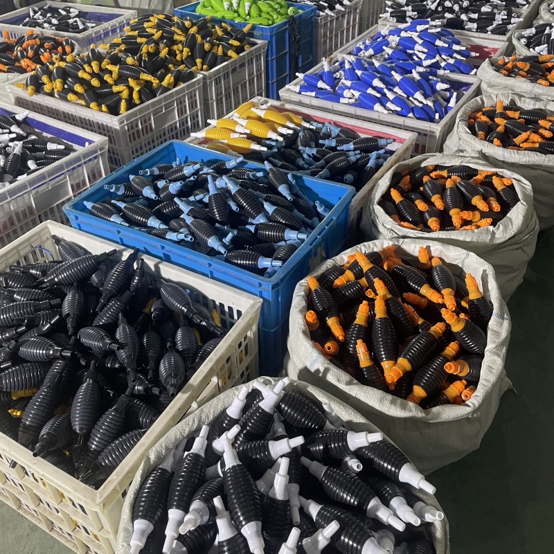 Manual Oil Extractor, Oil Suction Device, Oil Pump, Fish Tank Water Changer, Oil Suction Pipe, Oil Suction Tube, Siphon Hose, Oil Pumping Tool