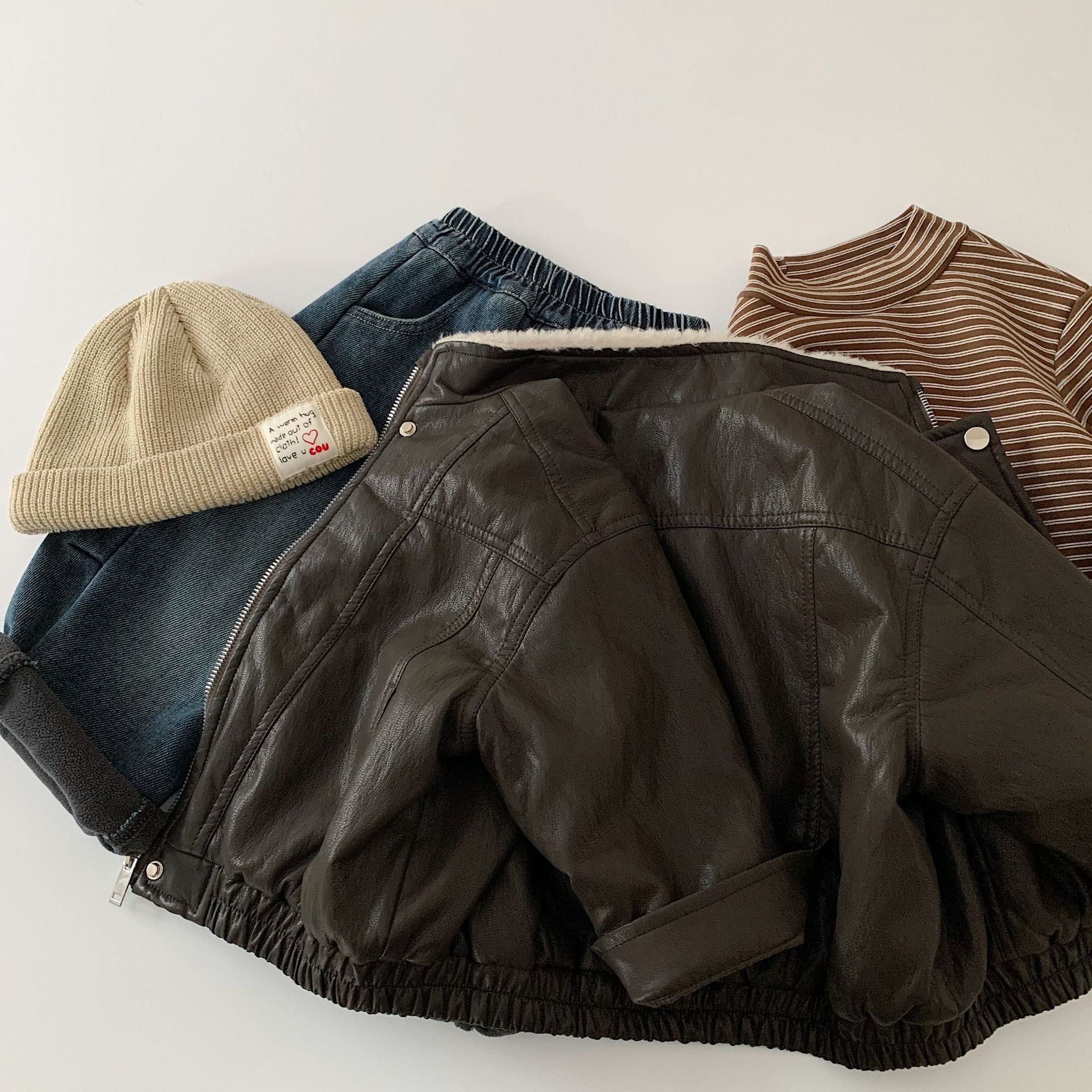 Maibao Children's Thickened Leather Jacket 2025 Winter New Style Boys and Girls Stylish Padded Coat for Young Children Winter Clothing Wholesale