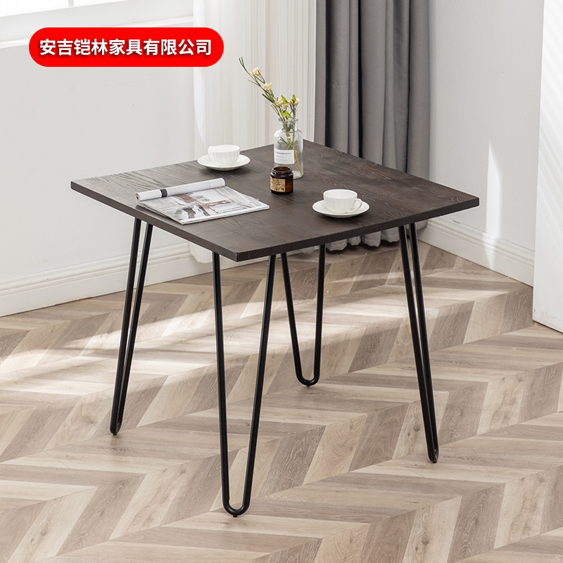 Factory Wrought Iron Table, Industrial Style Restaurant Metal Wrought Iron Bar High Stool Table, Solid Wood, Suitable for the Middle East, Light Luxury