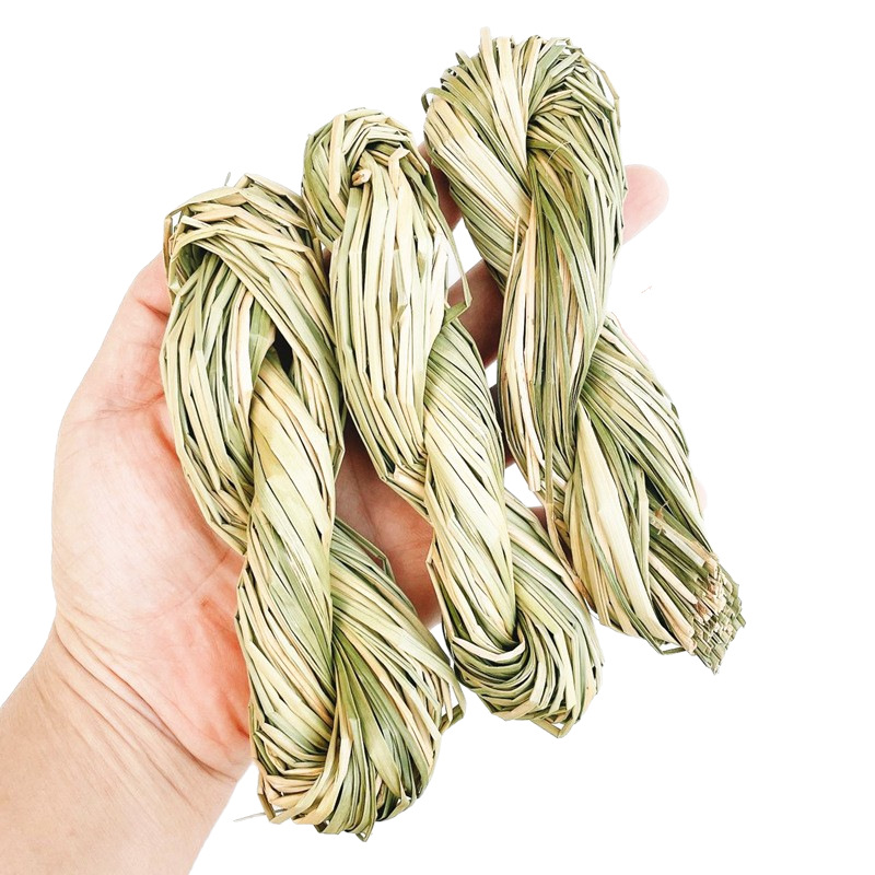 Pet Water Grass Twist Hand-Woven Twist Rabbit Grass Toy Hamster Grass Toy Small Pet Teething Grass Products