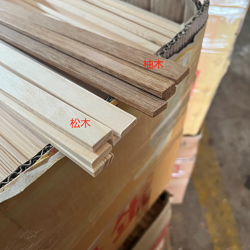 Hanging shaft solid wood line source direct supply flat shape wood line pine picture frame cabinet door ceiling frame line wood