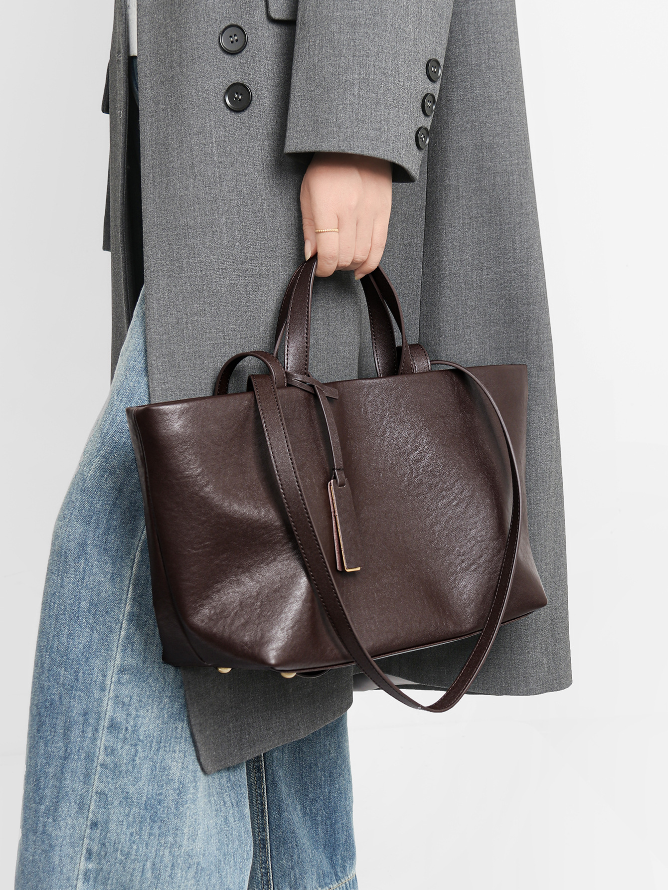 2025 New Genuine Leather Women's Bag Armpit Single Shoulder Cowhide Tote Bag Niche Crossbody Retro Soft Leather Large Capacity Bag