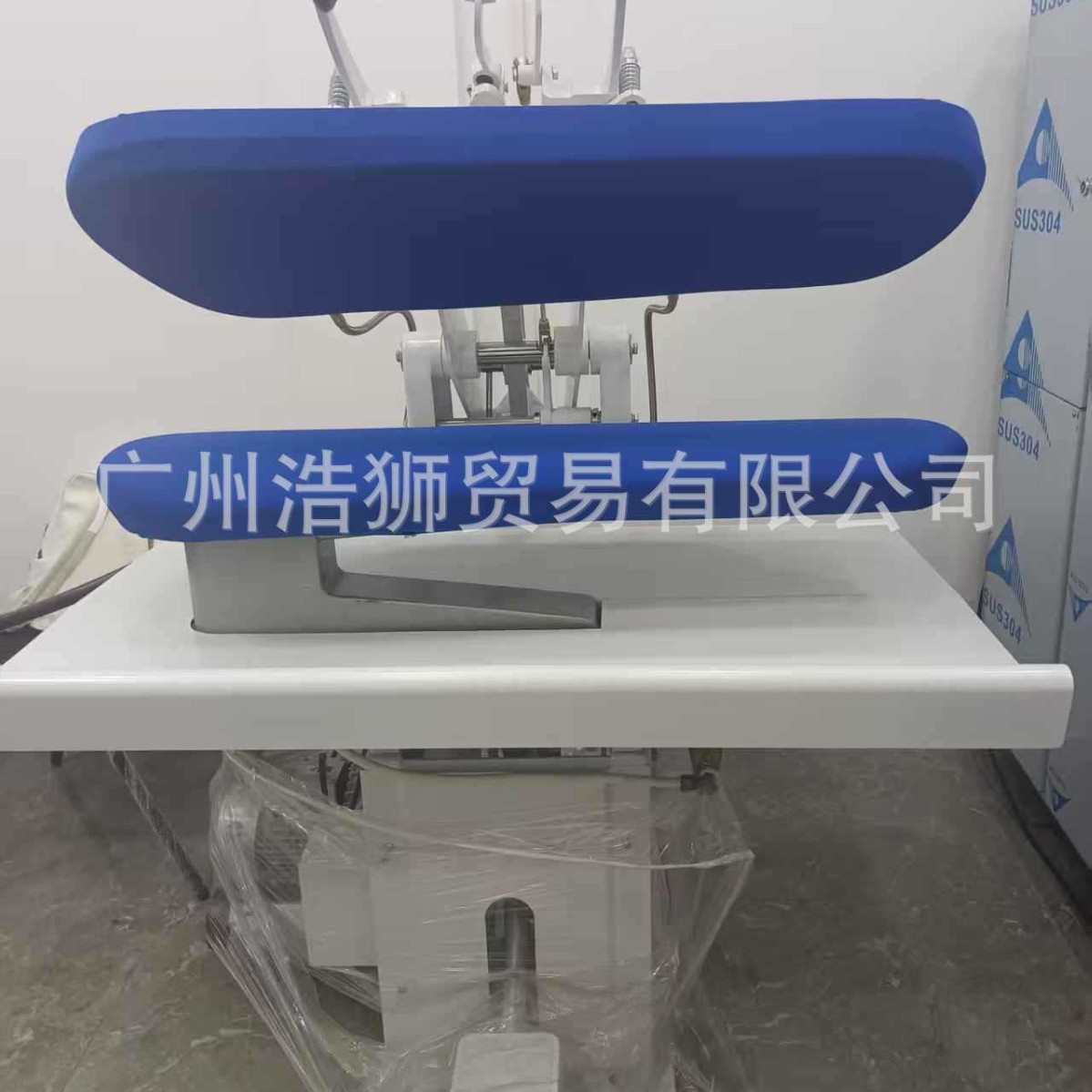 Universal Ironing Table, Hotel Laundry Dry Cleaning Ironing Equipment, Industrial Ironing Table Factory Direct Sales