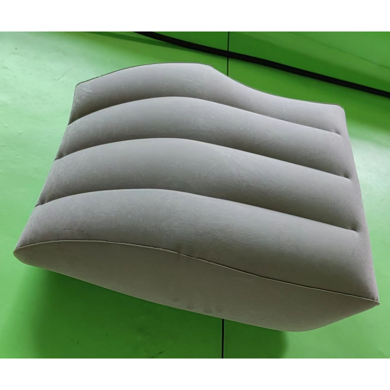 Новая надувная серая подушка для ног с флокировкой, надувная подушка для дивана для улучшения качества сна и促进 кровообращение