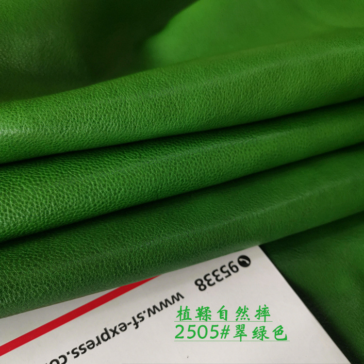 Soft Vegetable-Tanned Leather, Natural Color, Natural Grain, Natural Wrinkles, Shrinkage Lines, 1.4-1.6 Thickness, Multi-Fat, Handmade