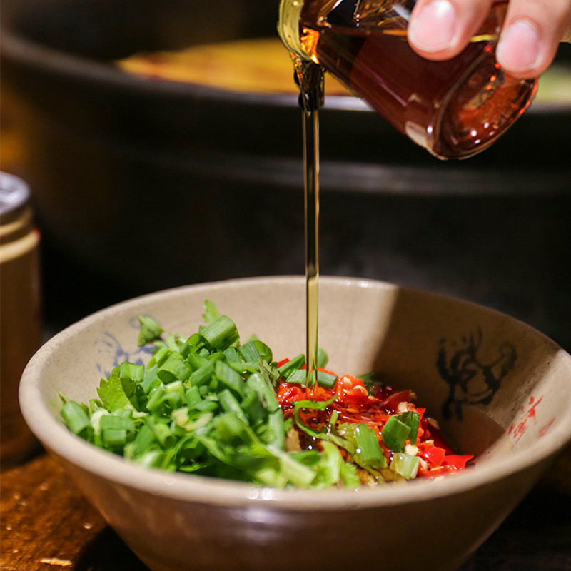 Xiaojun liver string oil dish 65ml hot pot oil dish dip Sichuan Chongqing sesame oil dish sesame blend oil bowl