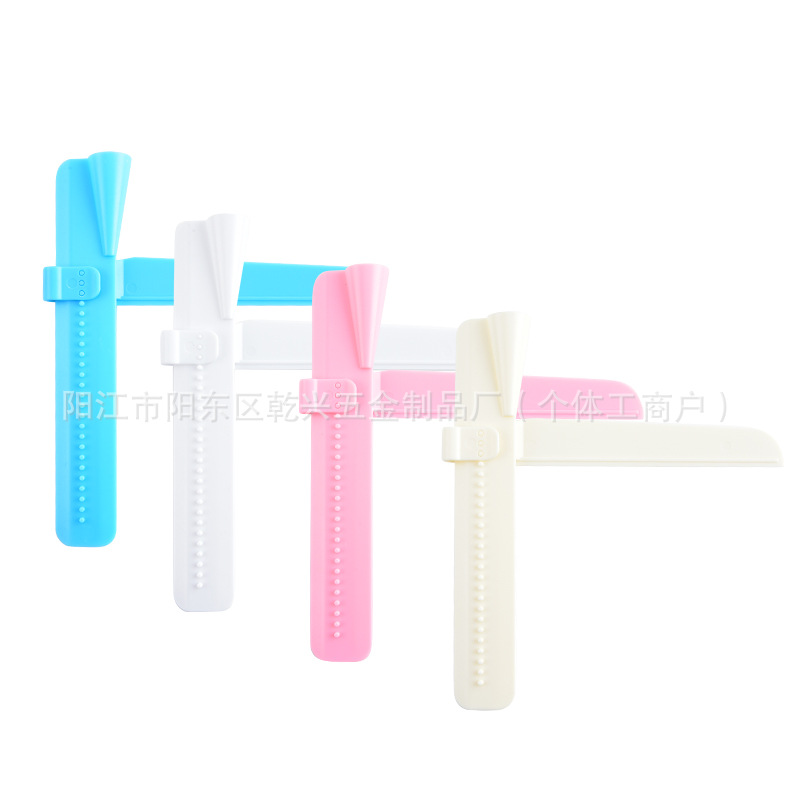 Plastic cake flattener adjustable height right angle wiping edge cream flattener wiping baking DIY tool