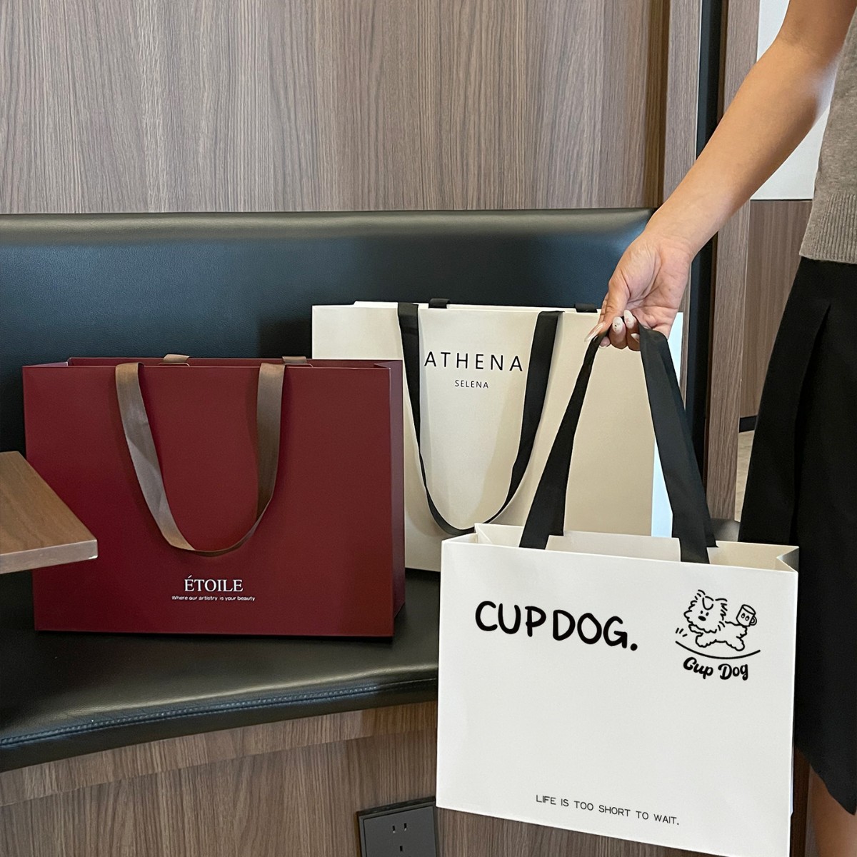 Ready-Made Clothing Store Paper Bags, Thickened, Various Sizes, Packaging for Mid-Autumn Festival Gifts, Shopping Bags, Customizable with Logo Printing