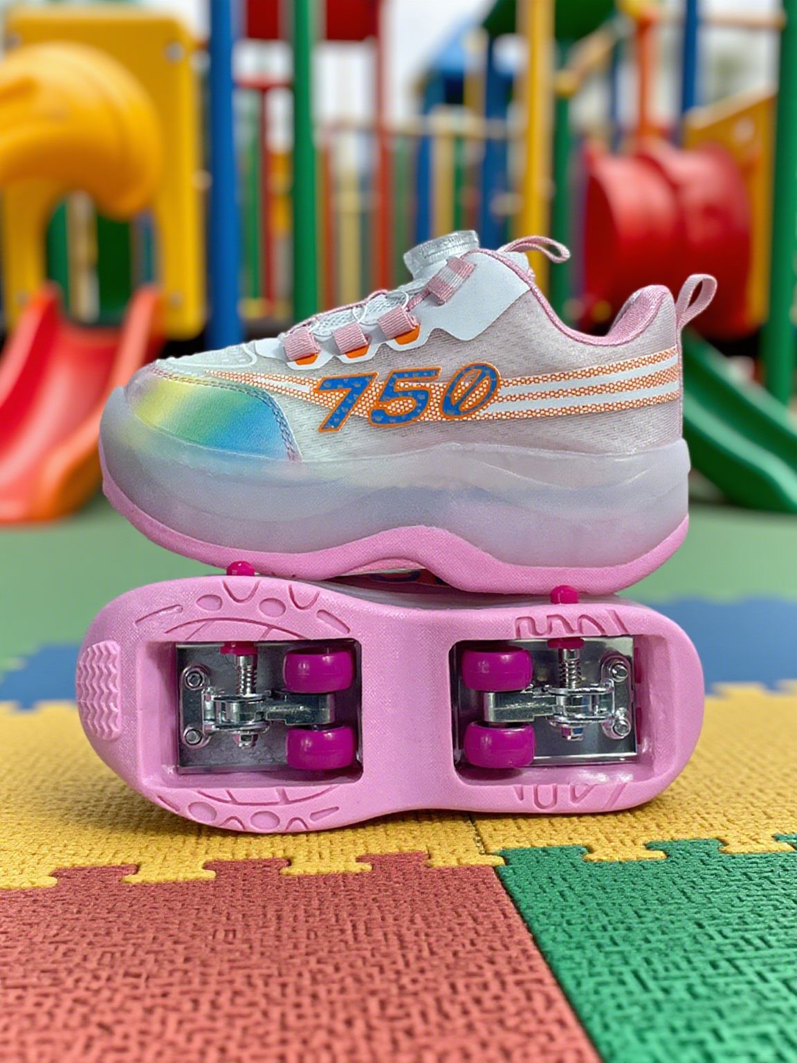 Factory Mesh Fly Weave 750 Four-Wheel Kidsren's Men's and Women's Flying Shoes Are Lightweight and Easy to Operate with Rotating Button Heelys