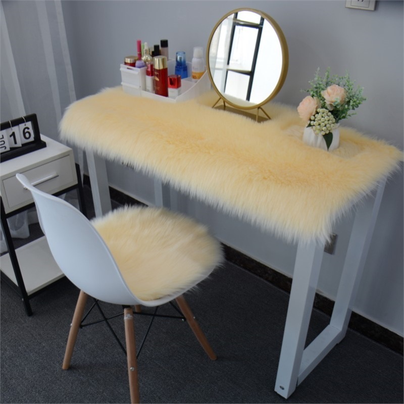 Коврик для входной двери овальный двусторонний с красным тиснением для туалета и раковины