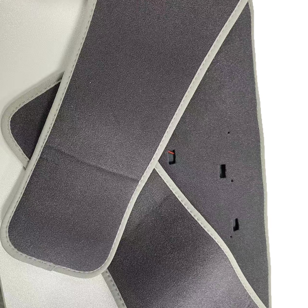 Sewing Factory Custom-Made Waist-Protecting Leather Cloth Cover Accessories, Shoulder Pads, Knee Belts, Sheath Edges, Can Be Customized with Drawings and Samples