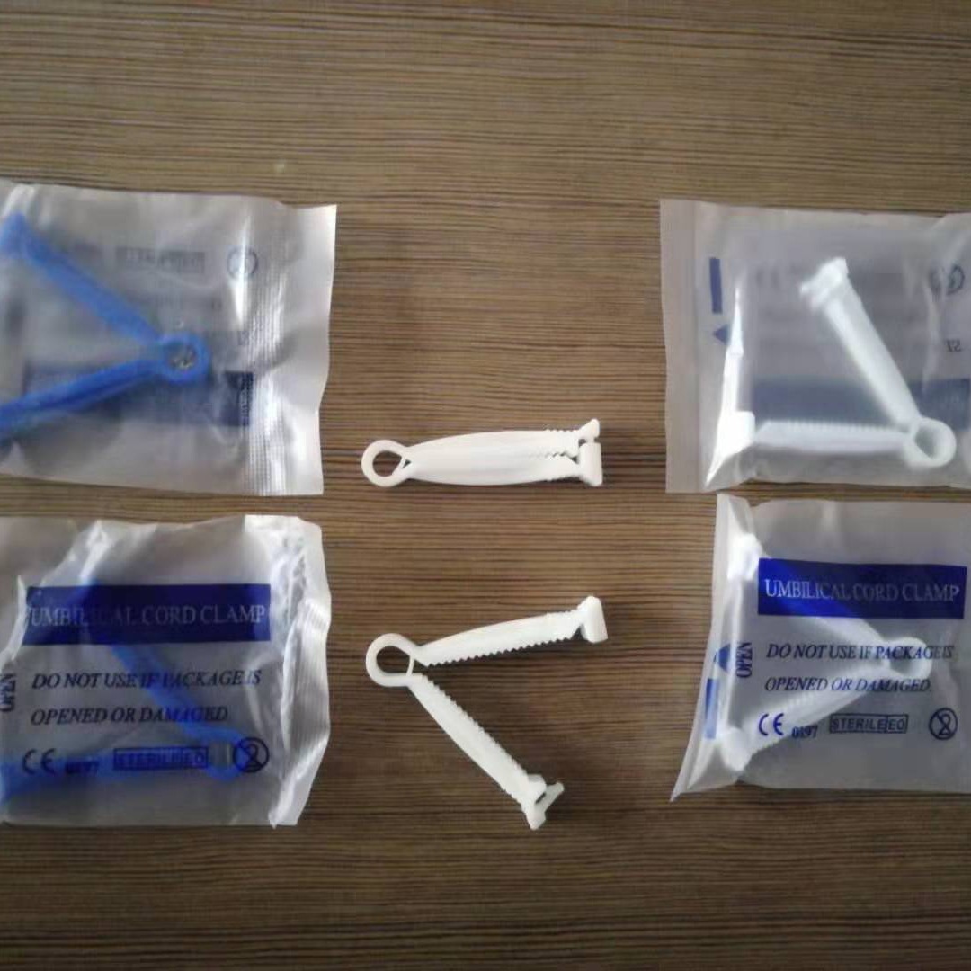 Одноразовый стерильный зажим для пуповины (экспортный ПП материал) синий и белый