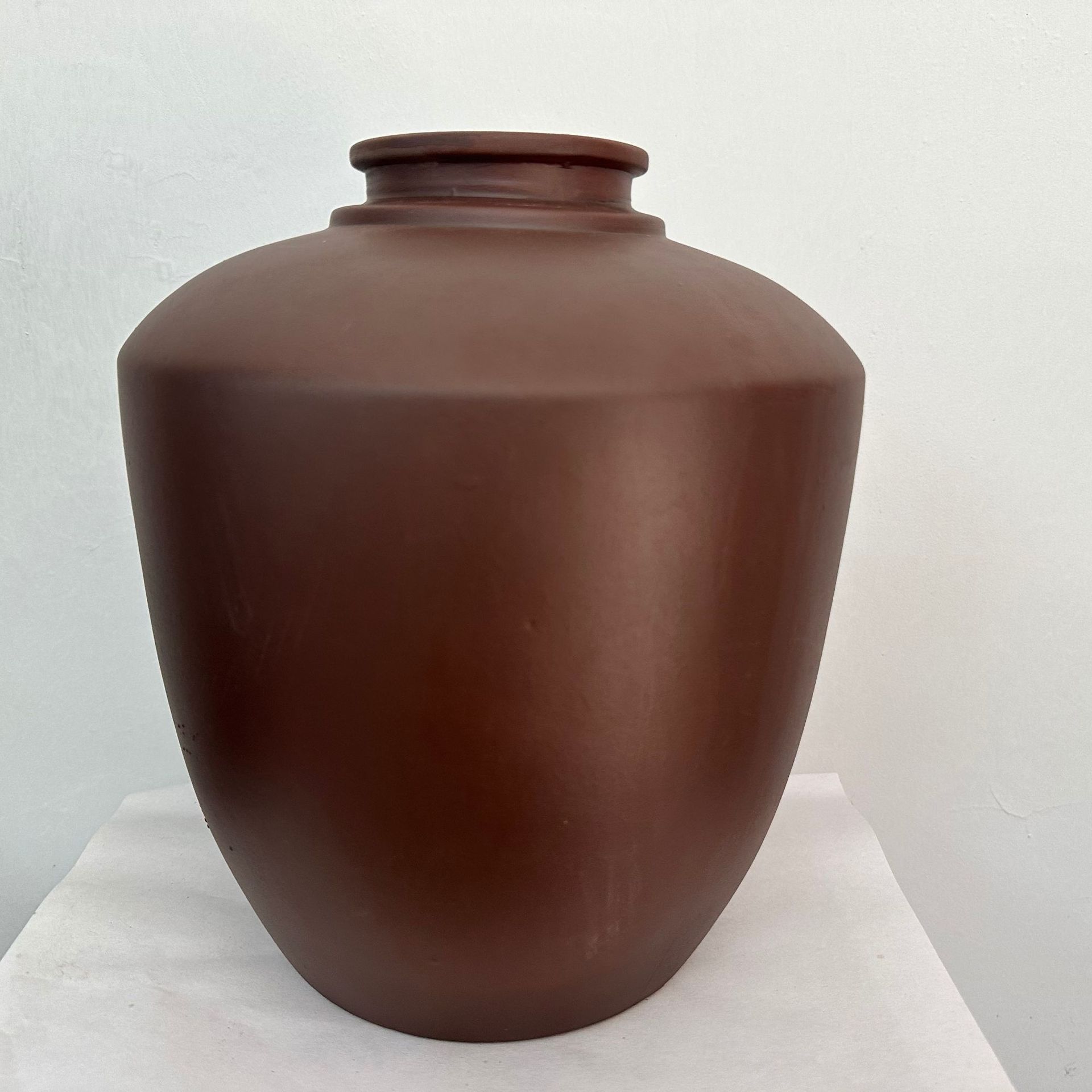 Yixing Ceramic Wine Jars Wholesale 5kg Matte Primary Color Purple Sand Wine Jars with Polymer Sealing Lids Clay Pot Wine Bottles