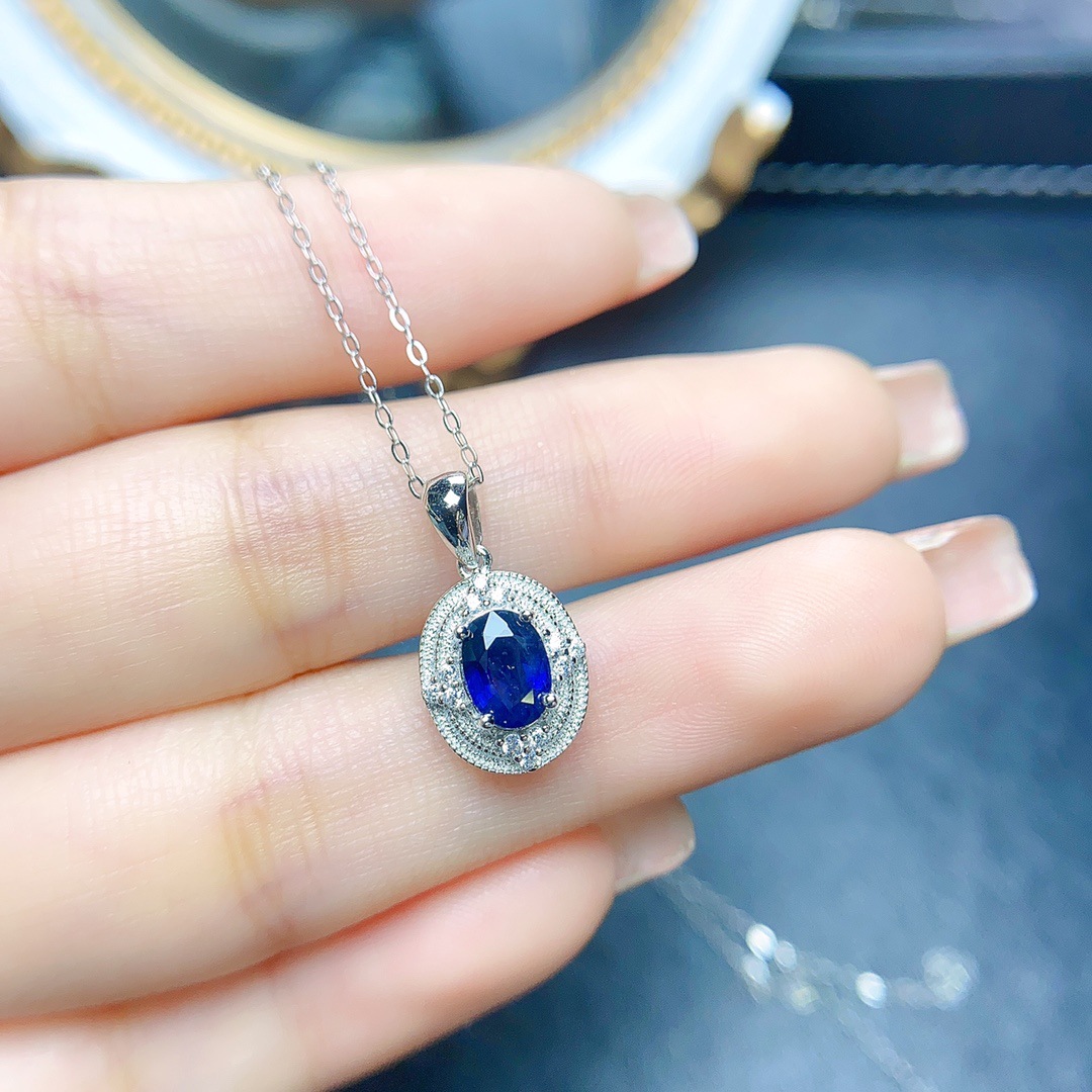 Factory wholesale explosions natural sapphire pendant S925 silver inlaid main stone 5*7 selling Europe and the United States a generation of hair
