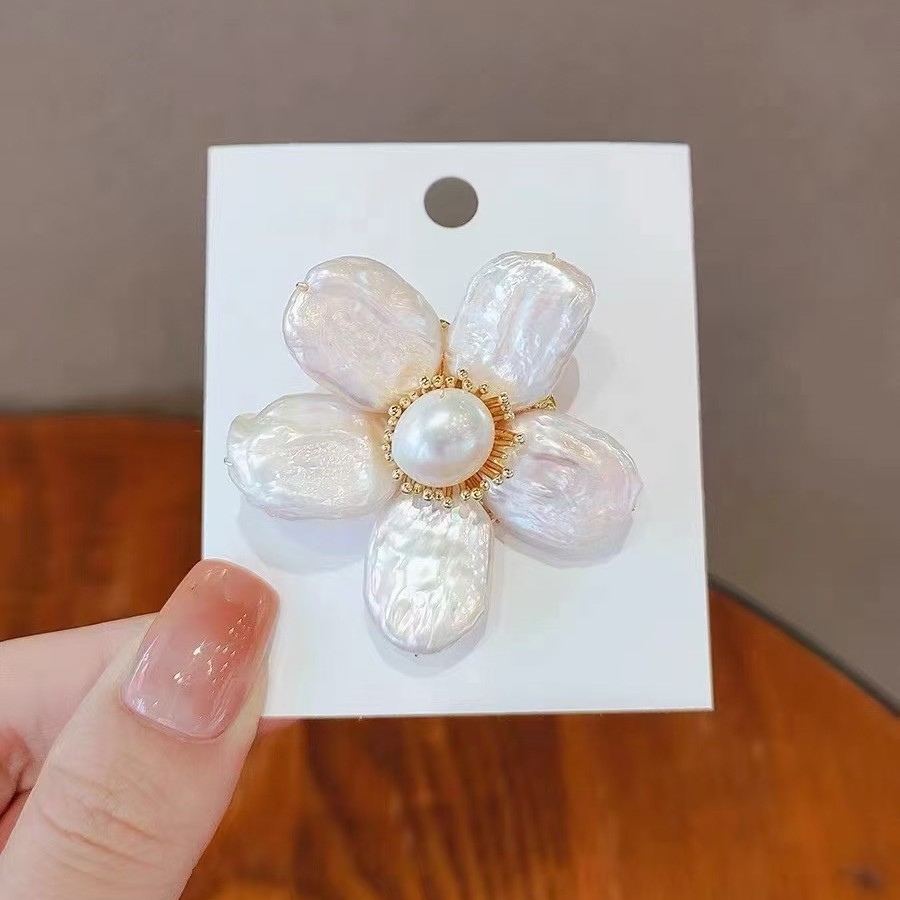 Dan Peach Jewelry Natural Freshwater Pearl Special-Shaped Pearl Brooch Special-Shaped Pearl Corsage Pearl Collar Flower Cuff