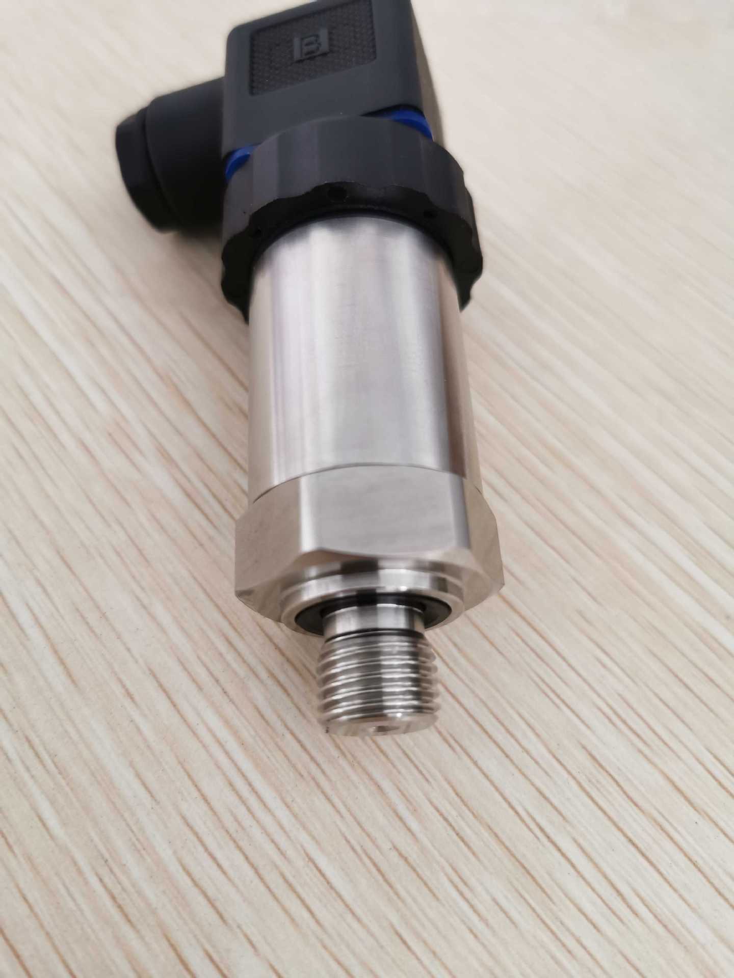 Интегрированный датчик температуры и давления передатчик Pt100/4-20Ma двойной выход температуры и давления 100 ℃