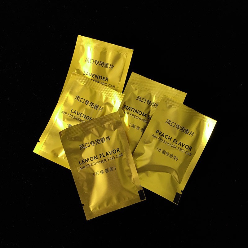 Car air outlet fragrance piece halter fan balm piece car perfume supplement liquid car aromatherapy replacement fragrance cotton core