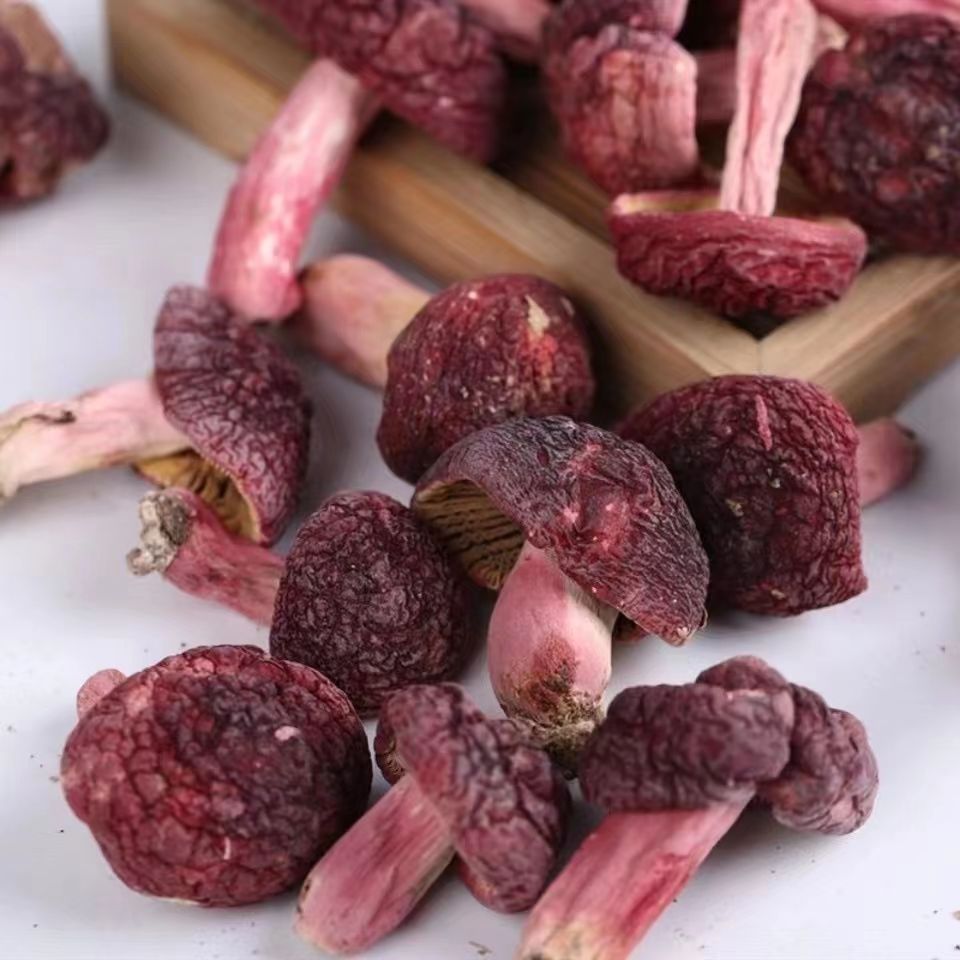 Wholesale of Dried Red Mushrooms, New Products Are Now Available in Large Quantities, Suitable for Postpartum Nourishment and Soup Ingredients, Red Mushrooms, Large Red Mushrooms