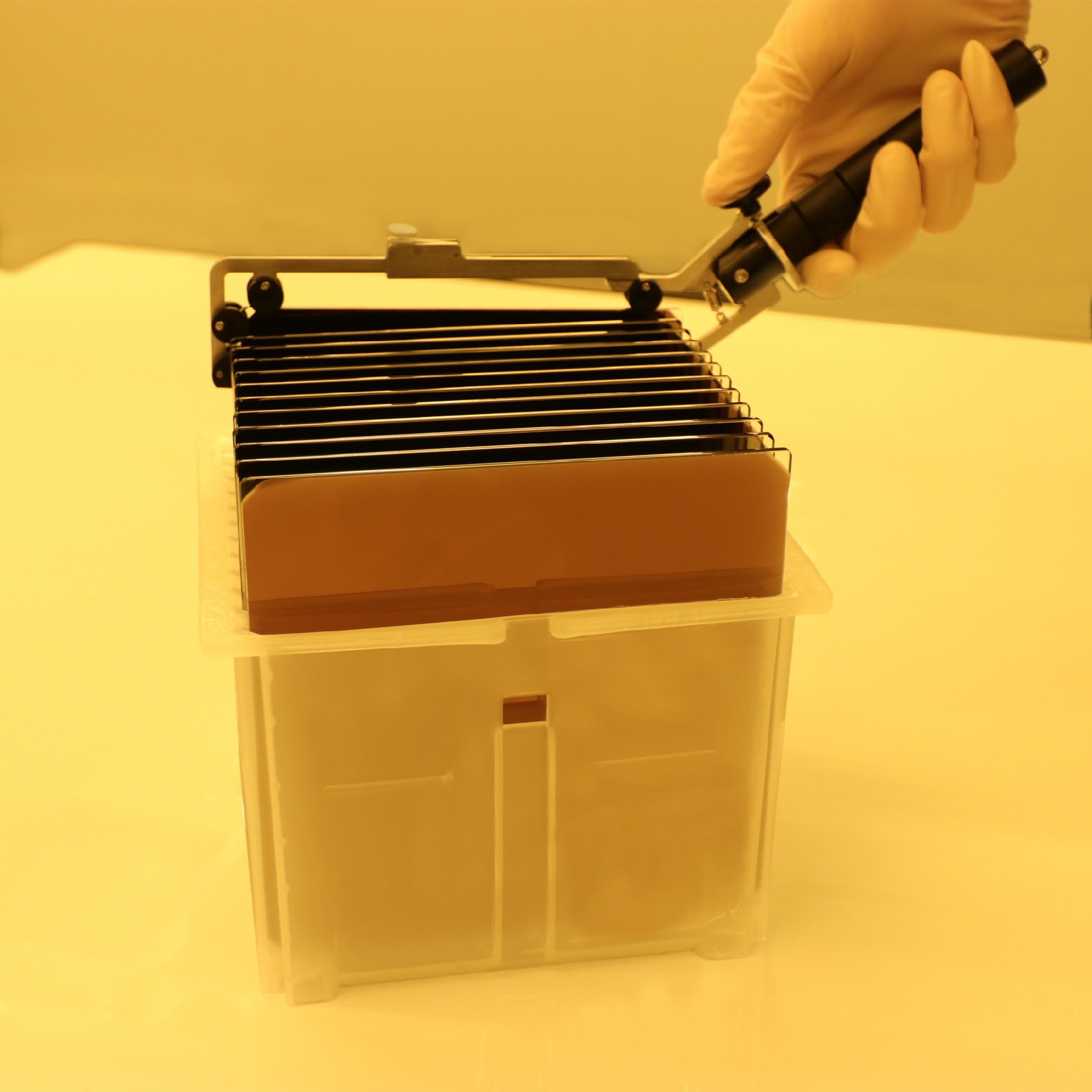 Основная плата фотомаски (равномерная хромированная плата) Серия кварцевых фотомасок Пустая маска Производитель основной плиты