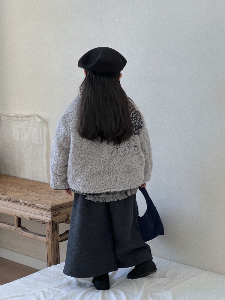 Girls' Winter Coat 2025 New Style, Niche Floral Patchwork, Elegant Short Quilted Thickened Fur Sweater Trendy